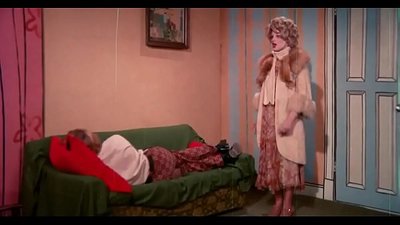 Batsa na minti daya tare da jima'i a cikin ban dariya (1972)